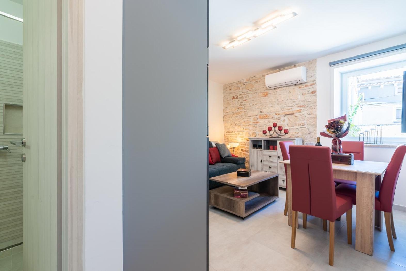 Apartments Cro Adria Stay Медулин Екстер'єр фото